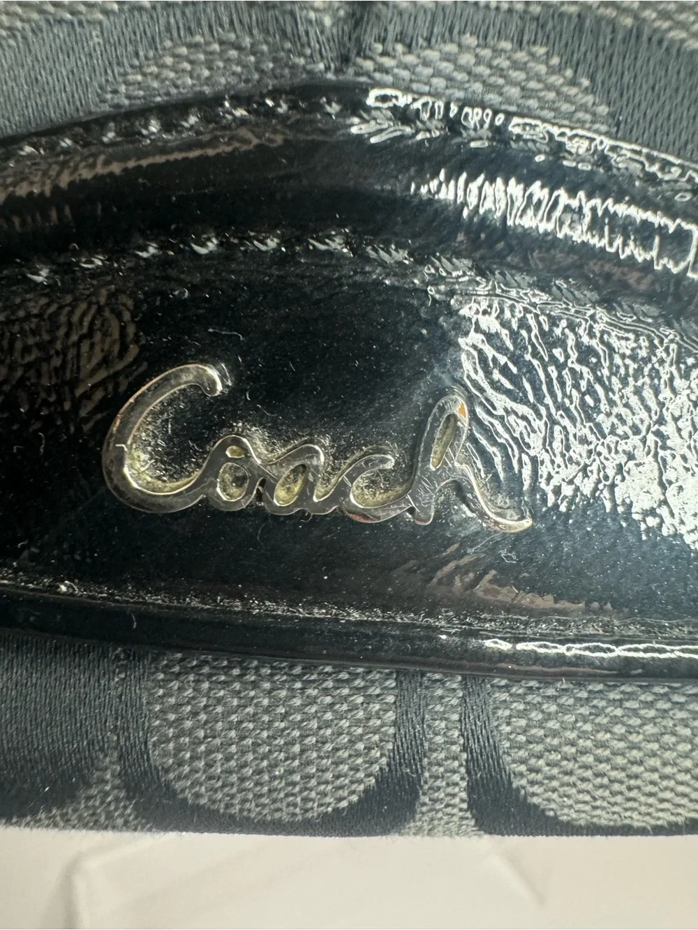 #305 Coach Signature Jacquard Large Flap Wallet Wristlet with Patent Leather - Picture 3 of 13